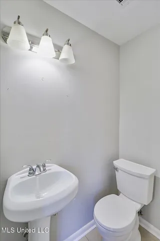 $1,800 | 167 Lakebend Circle, Brandon, MS 39042