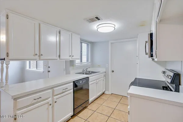 $1,700 | 167 Lakebend Circle, Brandon, MS 39042