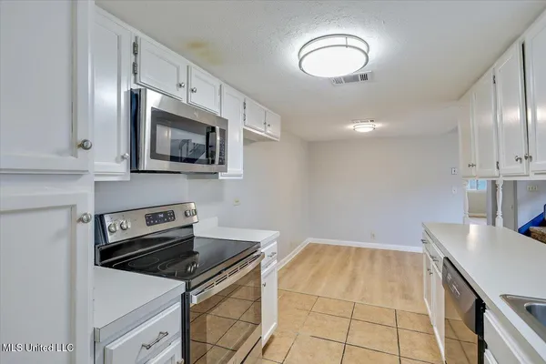 $1,700 | 167 Lakebend Circle, Brandon, MS 39042