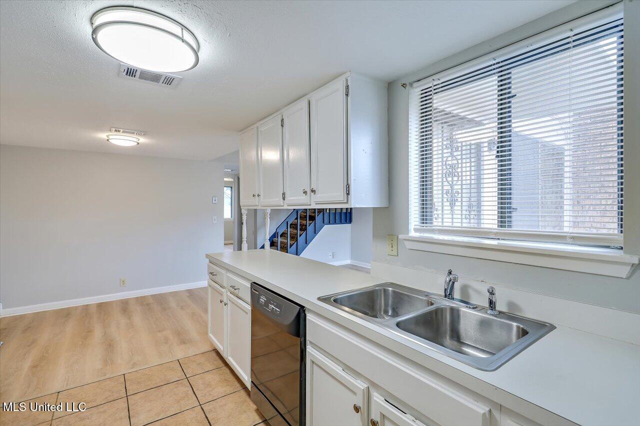 167 Lakebend Circle Brandon, MS 39042 - Photo 10 of 29 11-167 Lakebend Cir