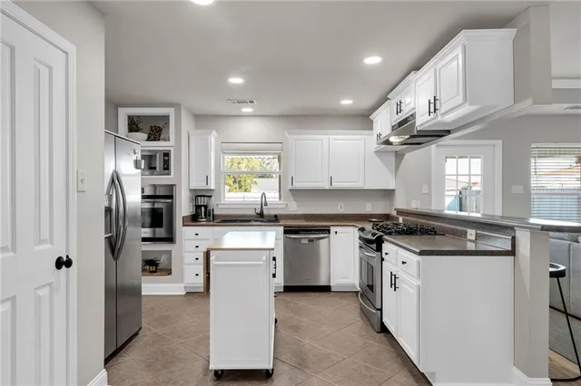 $375,000 | 4817 Evangeline Street, Metairie, LA 70001