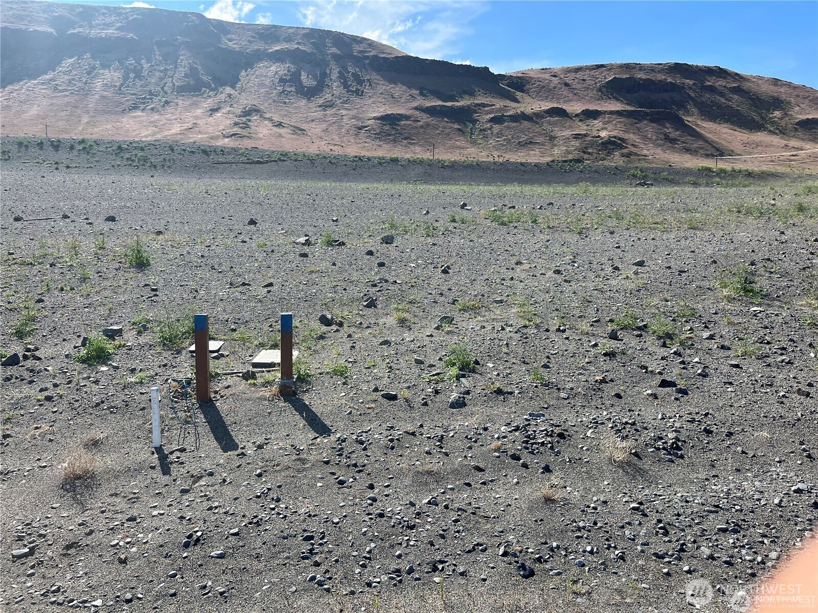 110 Basin Pointe Loop Vantage, WA 98950 - Photo 3 of 17 a view of outdoor space with mountain view