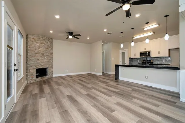 $329,000 | 716 River Hill Lane, Fort Worth, TX 76114