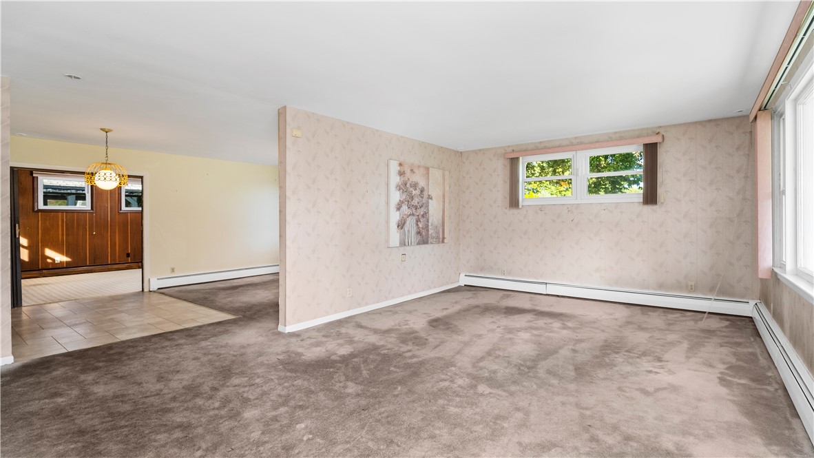 33 Newell Road Cranston, RI 02910 - Photo 8 of 44 Gallery Image 8