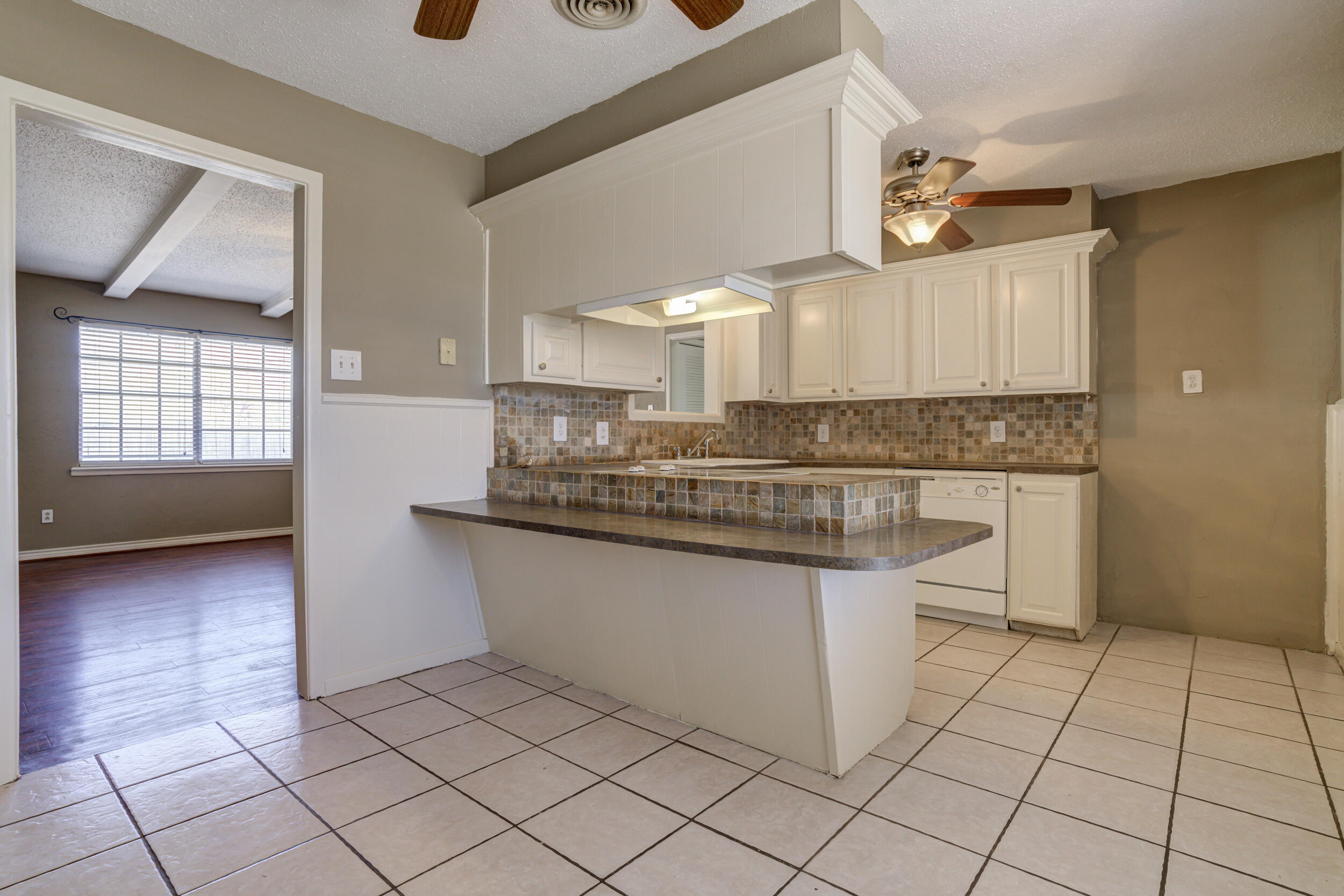 607 Chicago Avenue Lubbock, TX 79416 - Photo 22 of 41 DSC08206_07_08_09_10