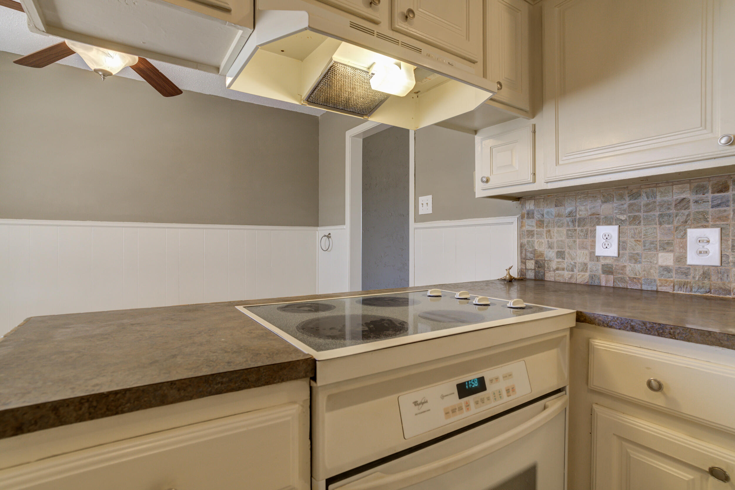 607 Chicago Avenue Lubbock, TX 79416 - Photo 23 of 41 DSC08216_17_18_19_20