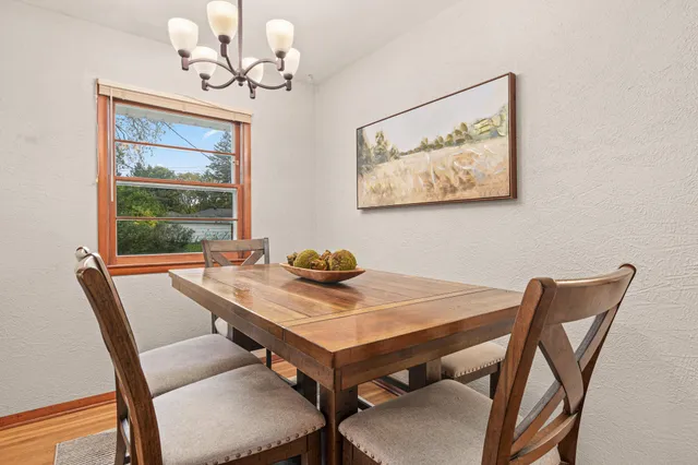 $339,900 | 616 Hattie Lane, Woodbury, MN 55125