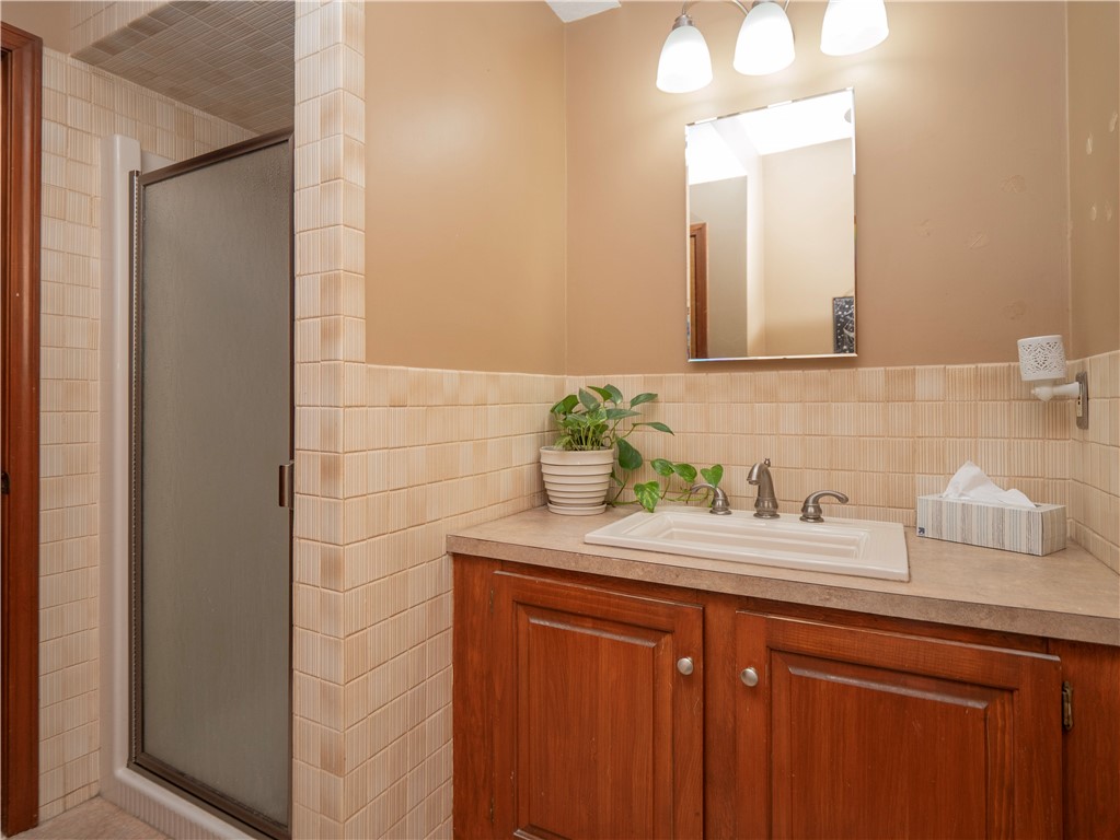 140 Joe Sweet Road Glocester, RI 02814 - Photo 14 of 48