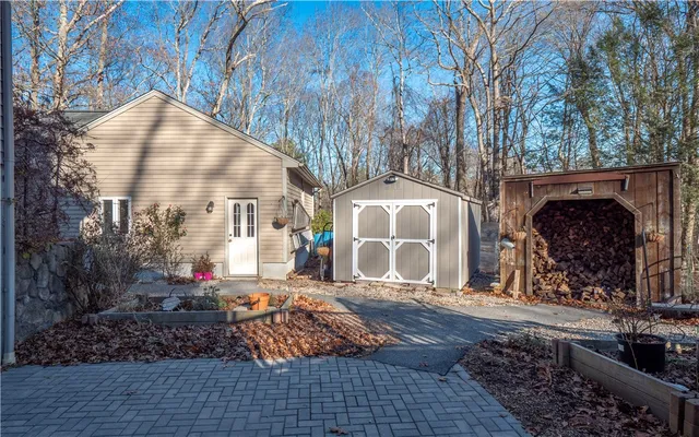 $689,900 | 140 Joe Sweet Road, Glocester, RI 02814