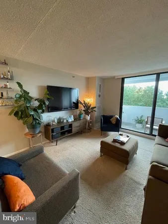 $1,630 | 5911 Edsall Road, Unit 709, Alexandria, VA 22304