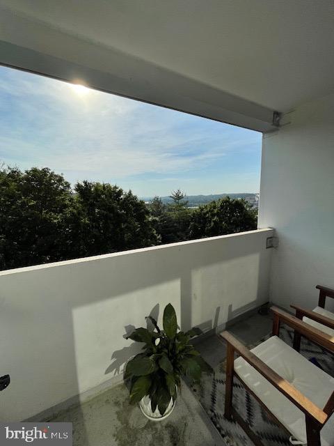 5911 Edsall Road, Unit 709 Alexandria, VA 22304 - Photo 5 of 16