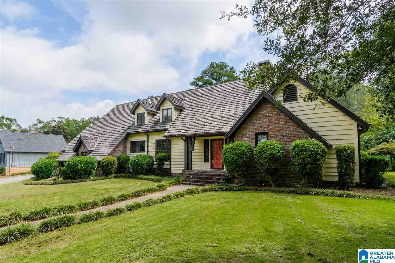 111 Rayfield Drive Bessemer, AL 35022 - Photo 3 of 40