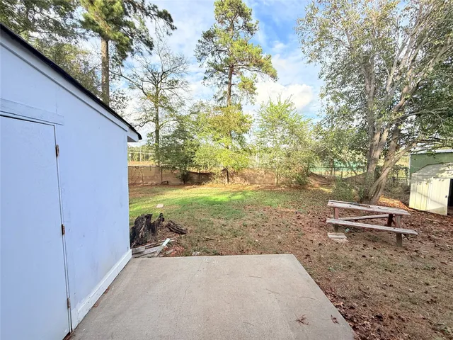 $1,450 | 208 Laurie Lane, Willis, TX 77378