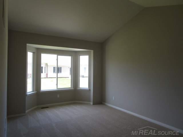 47403 Mariners New Baltimore, MI 48051 - Photo 6 of 7