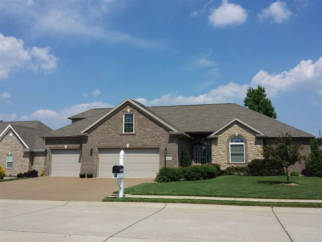 4468 Huntington Ridge Circle Newburgh, IN 47630 - Photo 1 of 29 Gallery Image 1