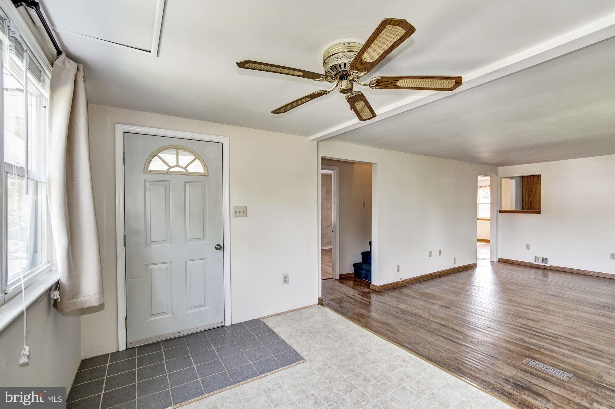 86 Seward Lane Aston, PA 19014 - Photo 12 of 44