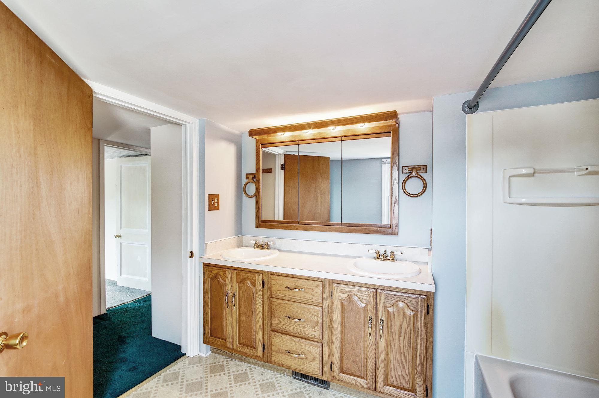 86 Seward Lane Aston, PA 19014 - Photo 35 of 44