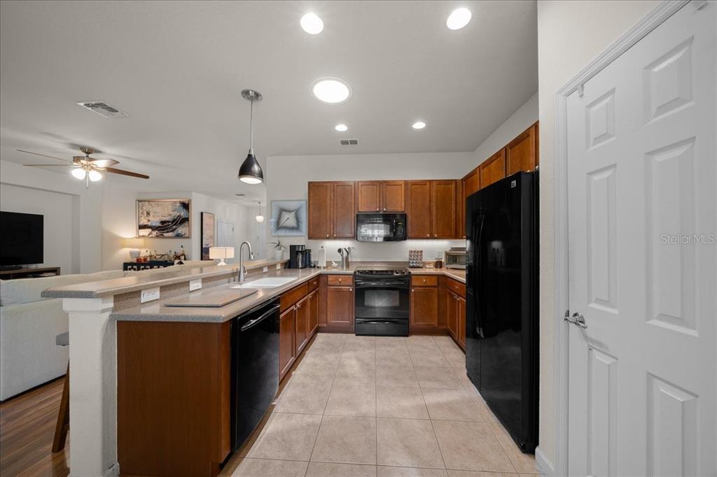 9841 Southwest 75th St Road Ocala, FL 34481 - Photo 6 of 51