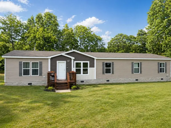 $329,900 | 8079 Golf Club Road, Mount Pleasant, TN 38474