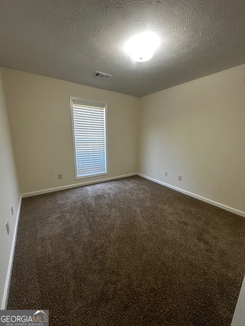 106 Ridgefield Circle LaGrange, GA 30241 - Photo 7 of 14