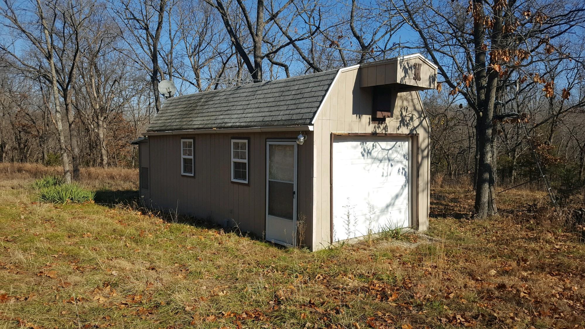 0 1250th Road Stockton, MO 65785 - Photo 1 of 1 Cabin