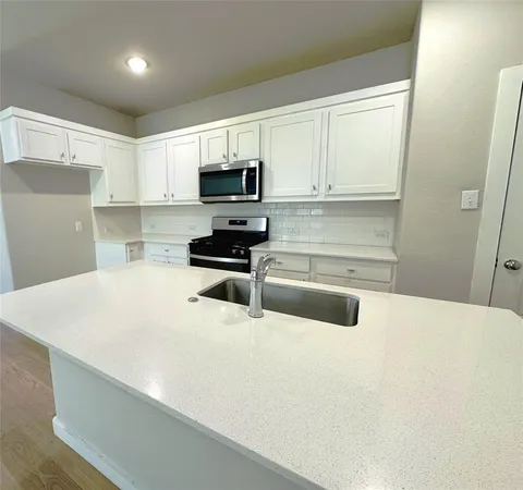 $379,000 | 589 Woodland Avenue, Lavon, TX 75166