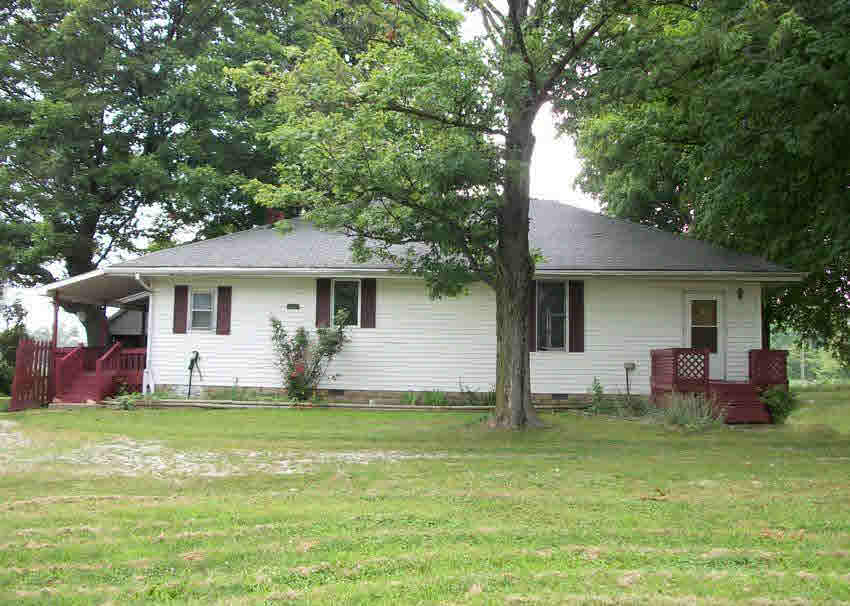 12271 East Ragsdale Road Bicknell, IN 47512 - Photo 1 of 11