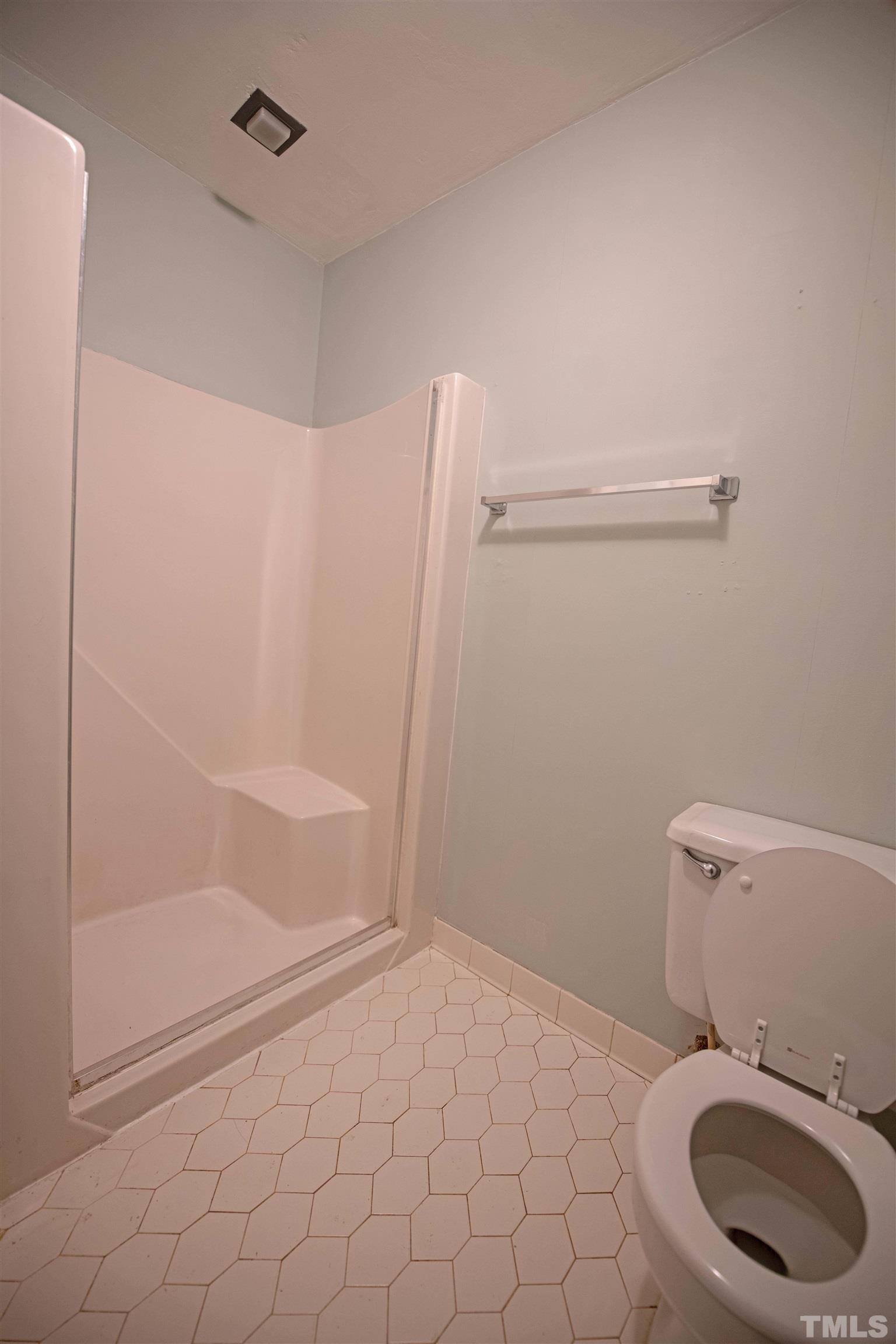 6705 Winding Trail Raleigh, NC 27612 - Photo 14 of 30 Gallery Image 14