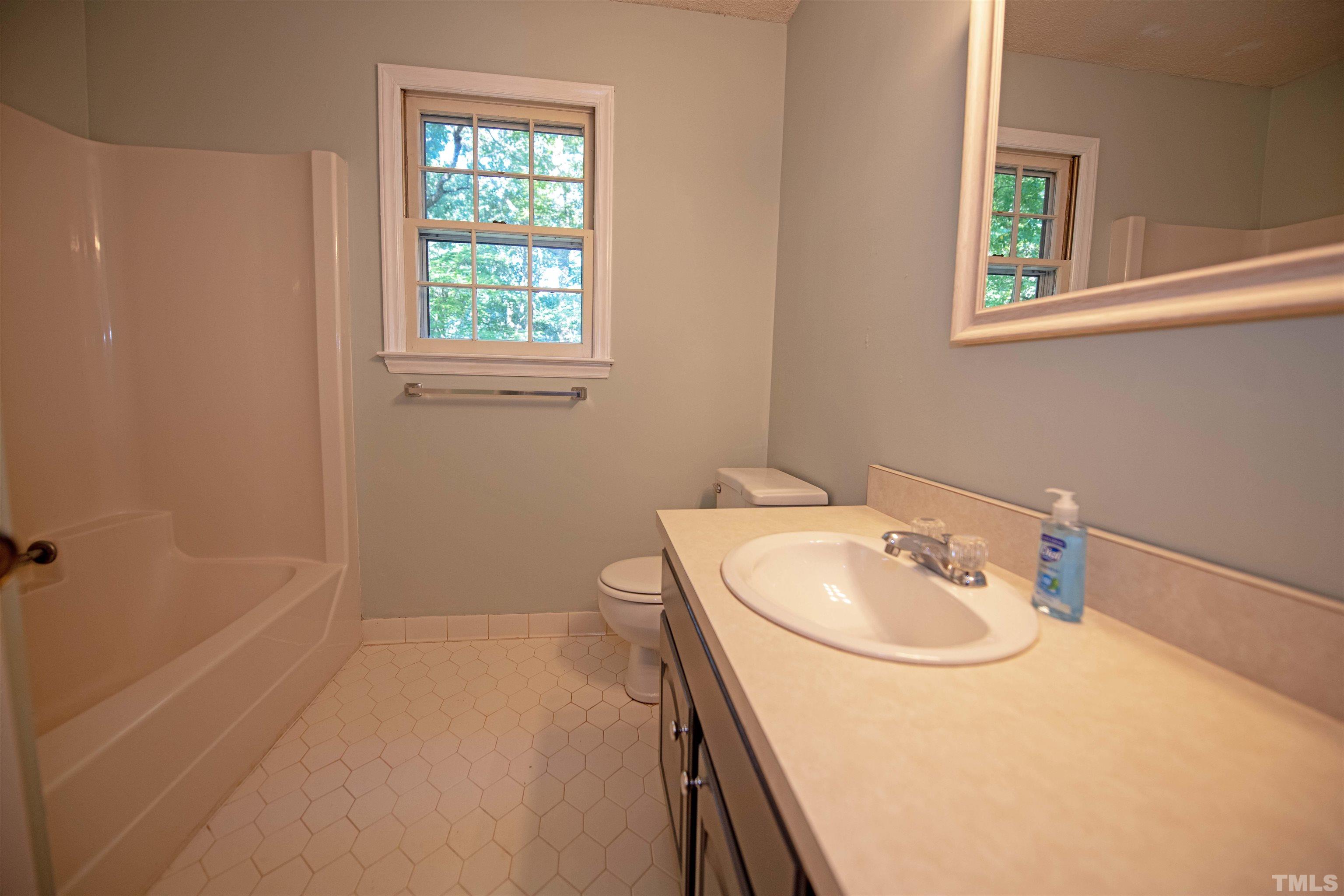 6705 Winding Trail Raleigh, NC 27612 - Photo 17 of 30 Gallery Image 17