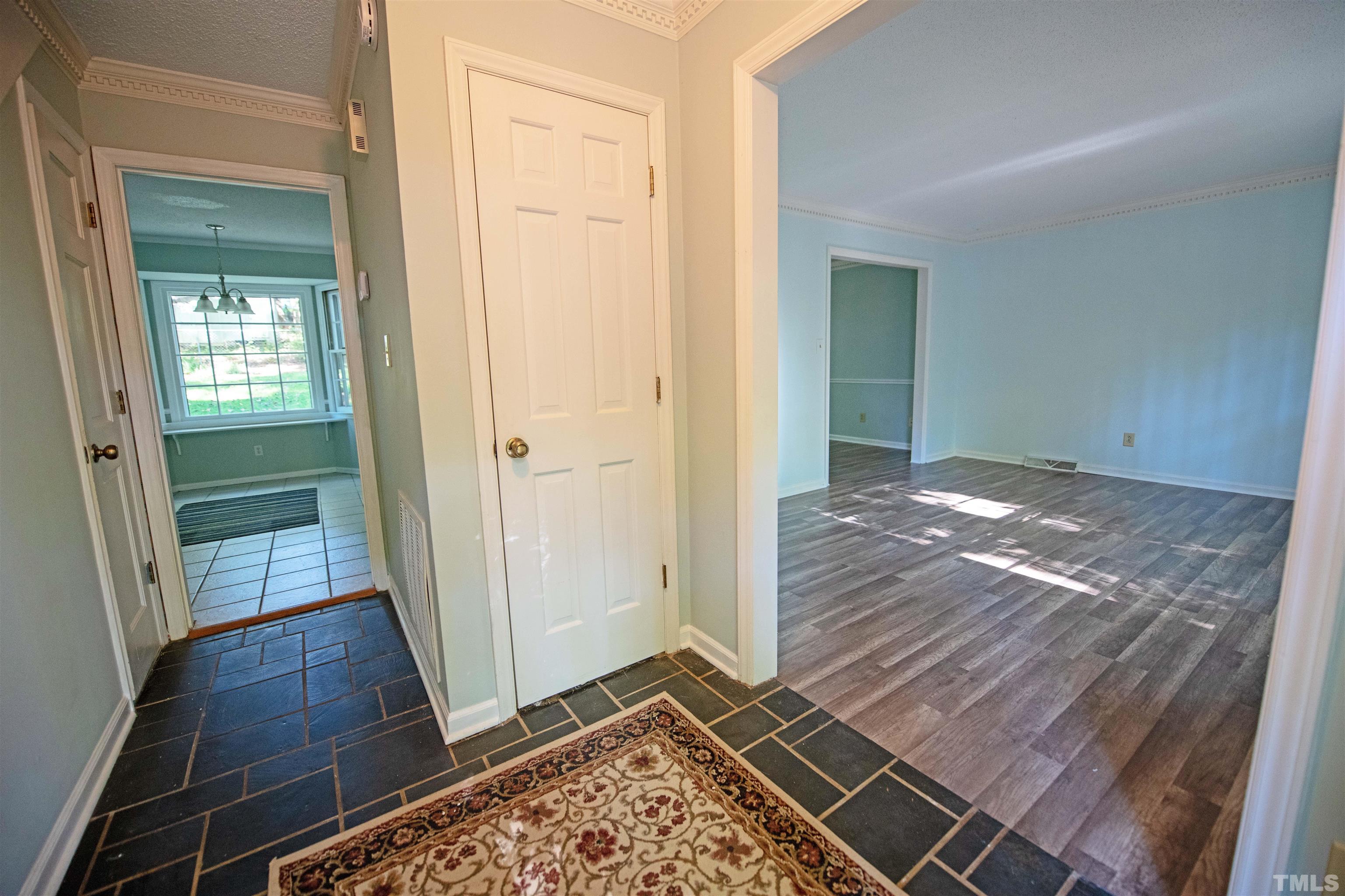 6705 Winding Trail Raleigh, NC 27612 - Photo 3 of 30 Gallery Image 3