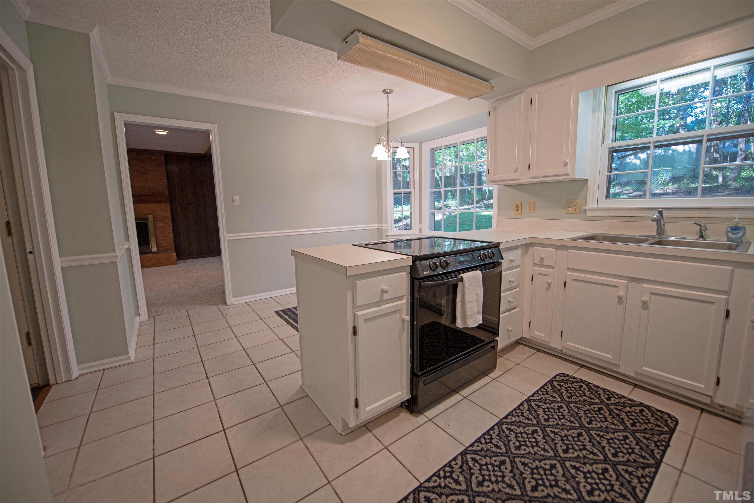 6705 Winding Trail Raleigh, NC 27612 - Photo 7 of 30 Gallery Image 7
