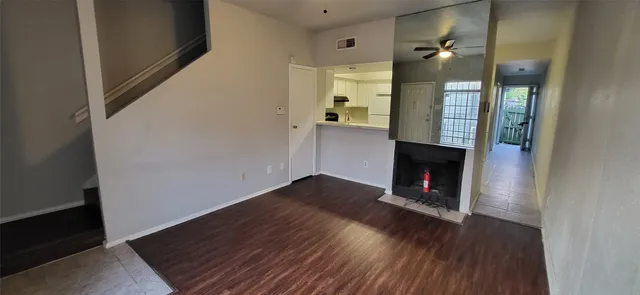 $1,350 | 8641 Victorian Village Drive, Unit 8641, Houston, TX 77071