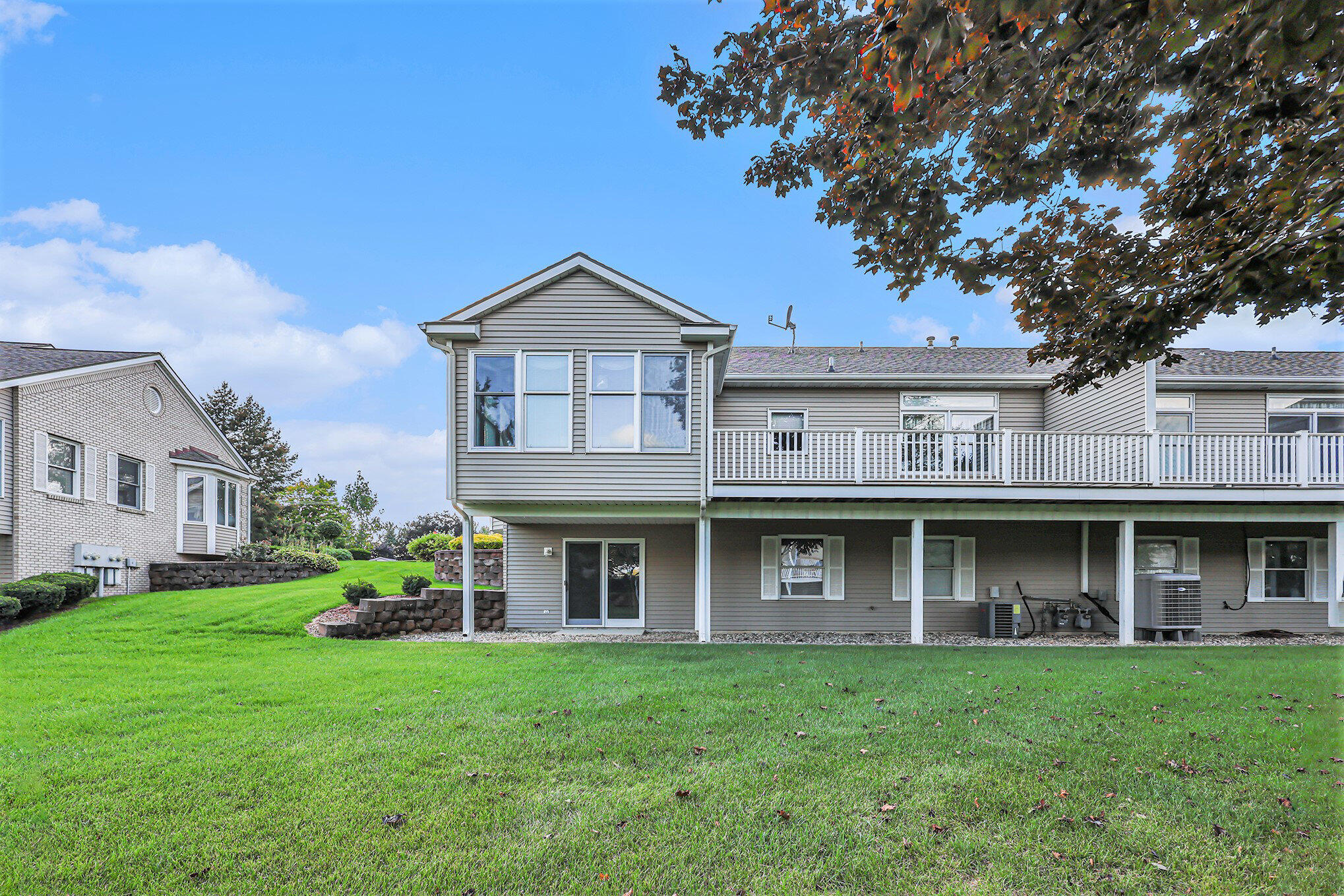 6714 Cedar Grove West Jenison, MI 49428 - Photo 3 of 23 024_file_231