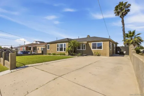 $899,900 | 34 North Clairmont Avenue, National City, CA 91950