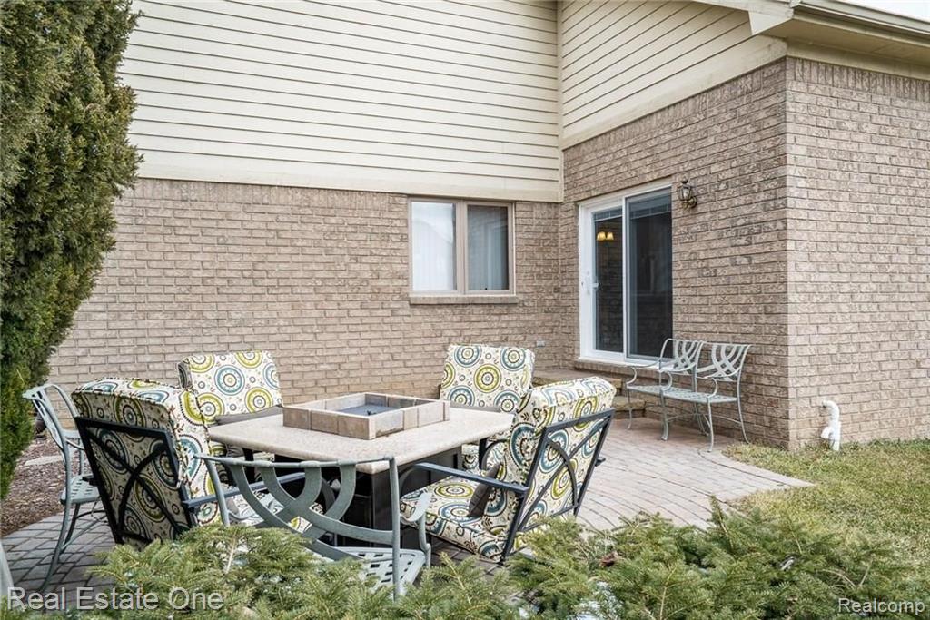 861 Norcross Drive Rochester Hills, MI 48307 - Photo 35 of 50