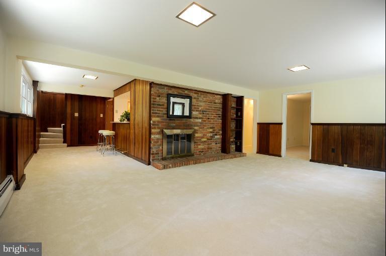 4311 Ferry Landing Road Alexandria, VA 22309 - Photo 13 of 23 Family Room