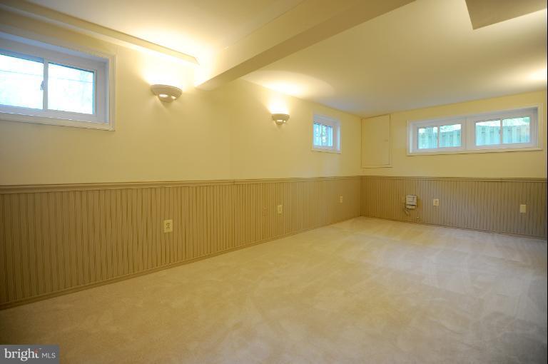 4311 Ferry Landing Road Alexandria, VA 22309 - Photo 7 of 23 Bedroom