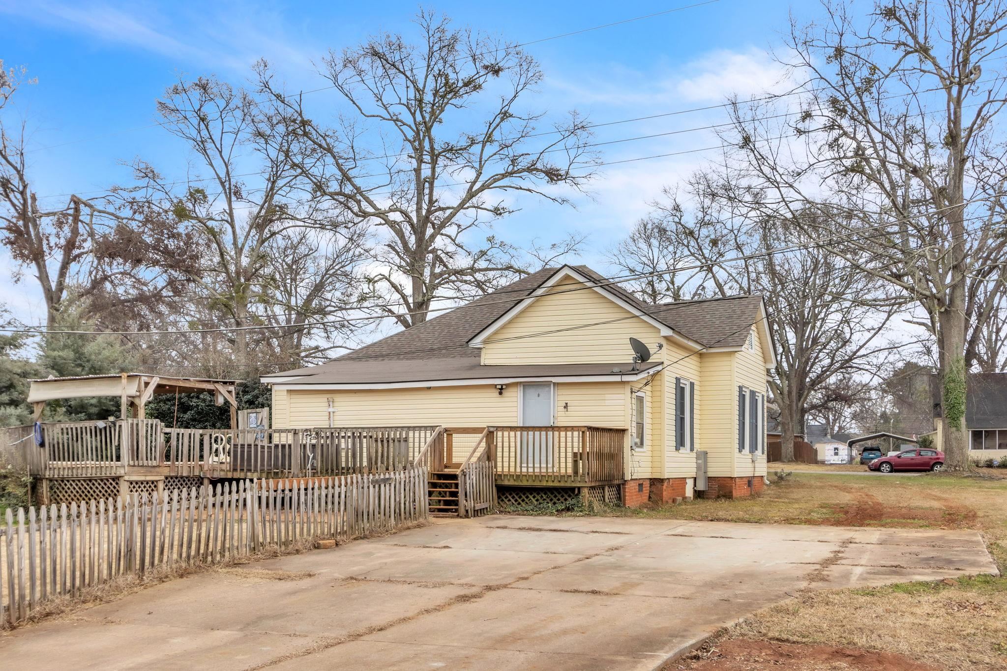 11 A Street Inman, SC 29349 - Photo 7 of 24
