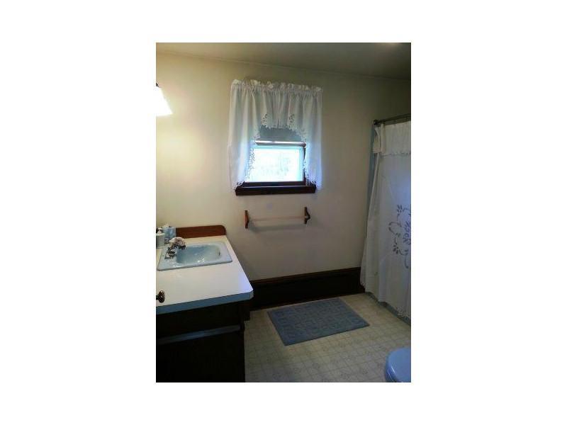 57 Old Farm Road Cumberland Center, ME 04021 - Photo 13 of 18 Bathroom.