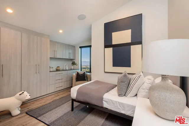 $27,500 | 4338 Gayle Drive, Tarzana, CA 91356