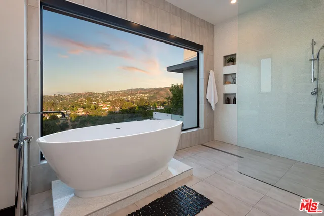 $27,500 | 4338 Gayle Drive, Tarzana, CA 91356