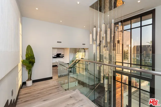 $27,500 | 4338 Gayle Drive, Tarzana, CA 91356