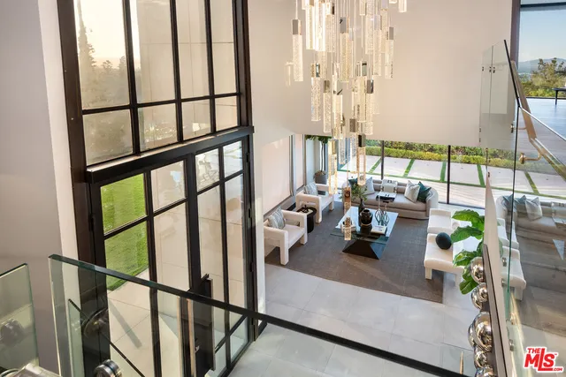 $27,500 | 4338 Gayle Drive, Tarzana, CA 91356