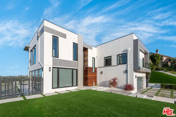 $24,900 | 4338 Gayle Drive, Tarzana, CA 91356