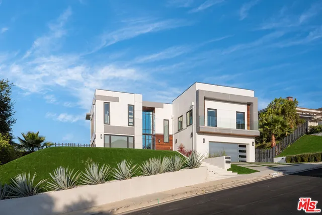 $27,500 | 4338 Gayle Drive, Tarzana, CA 91356