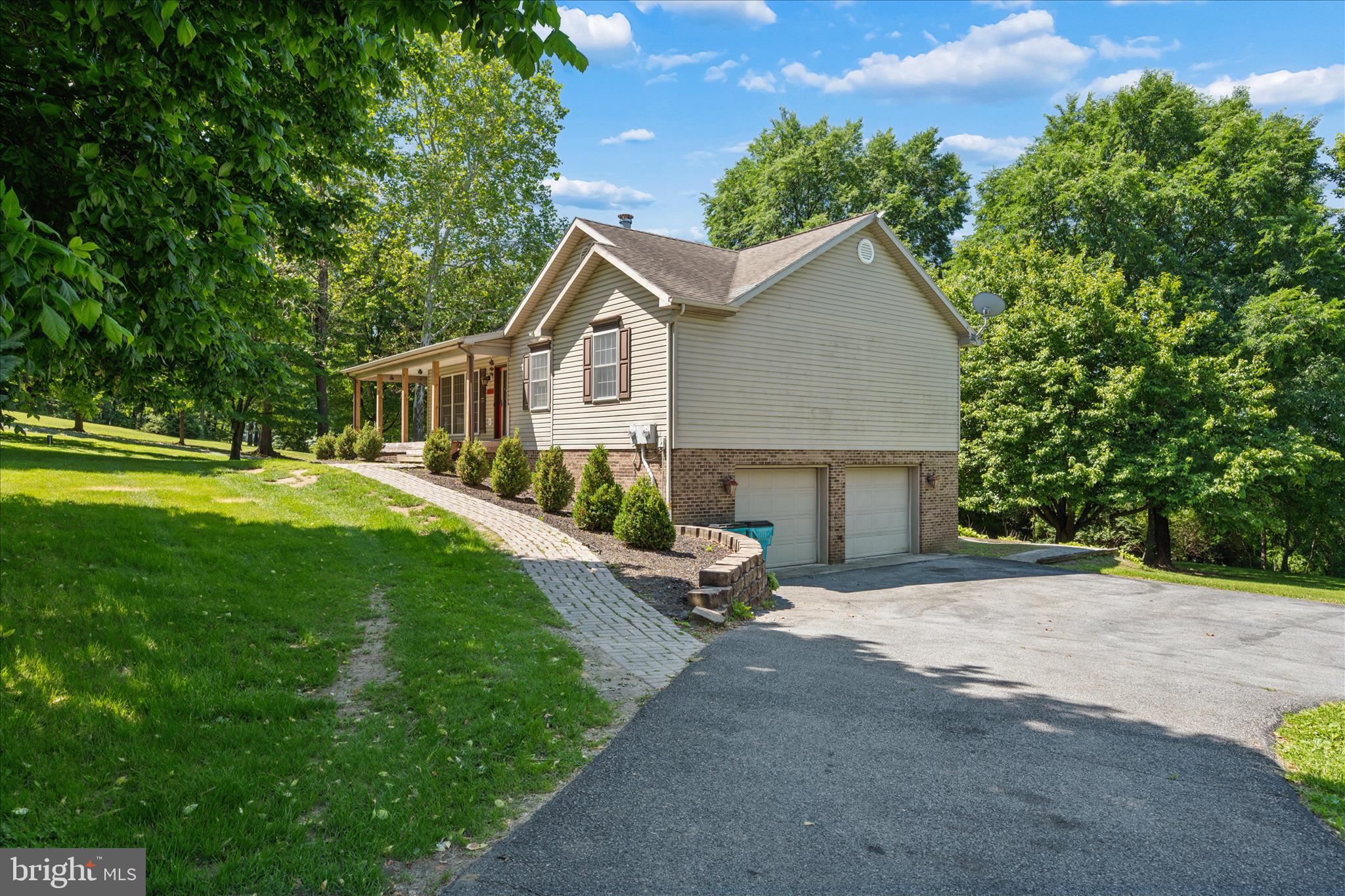 8354 Mountain Laurel Road Boonsboro, MD 21713 - Photo 82 of 91 Driveway
