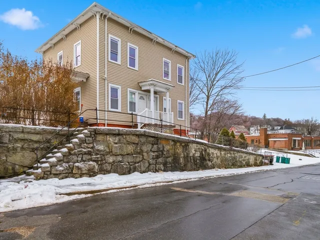 $440,000 | 141 Salem Street, Fitchburg, MA 01420