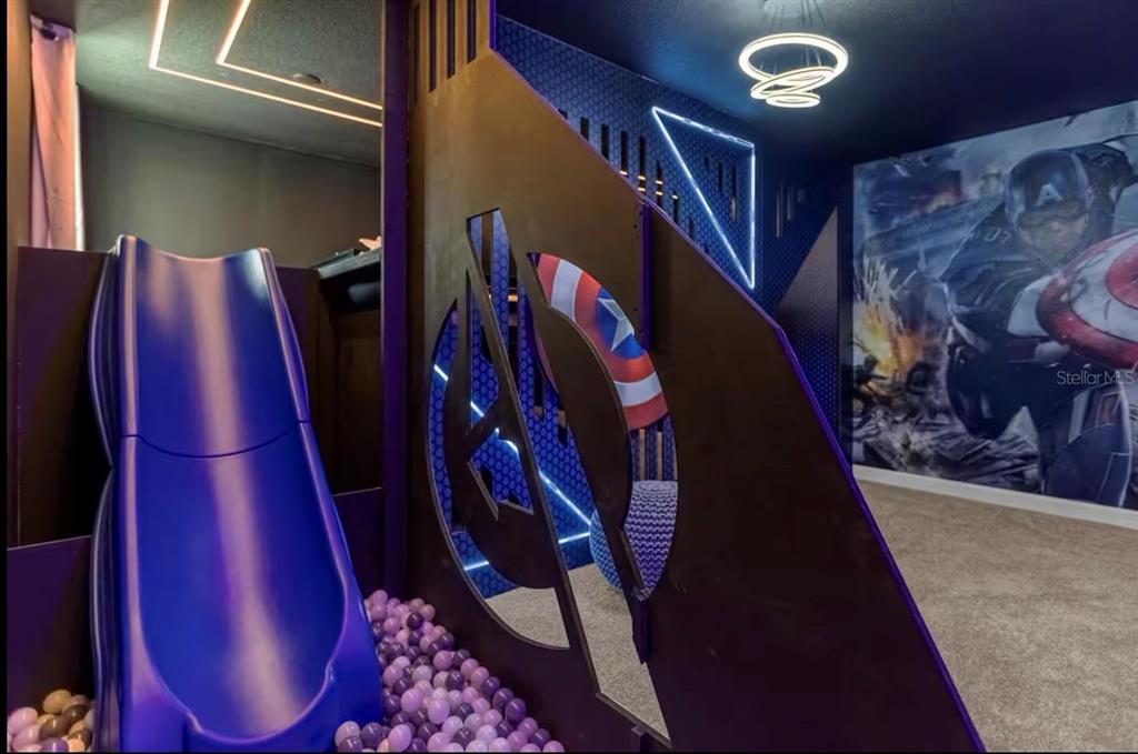 2992 Penelope Loop Kissimmee, FL 34746 - Photo 46 of 83 a close up view of walk in closet