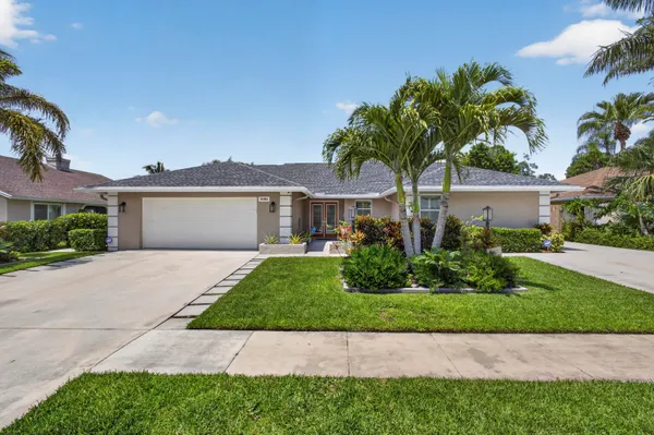 $725,000 | 14184 Aster Avenue, Wellington, FL 33414