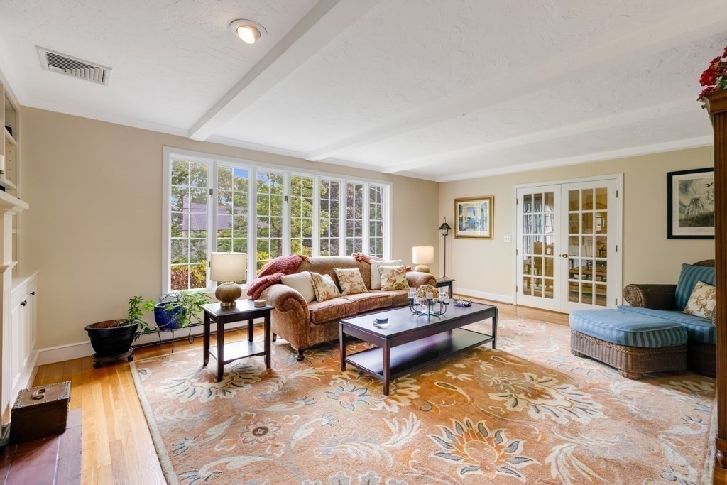 43 Myopia Road Quincy, MA 02169 - Photo 5 of 31 Gallery Image 5